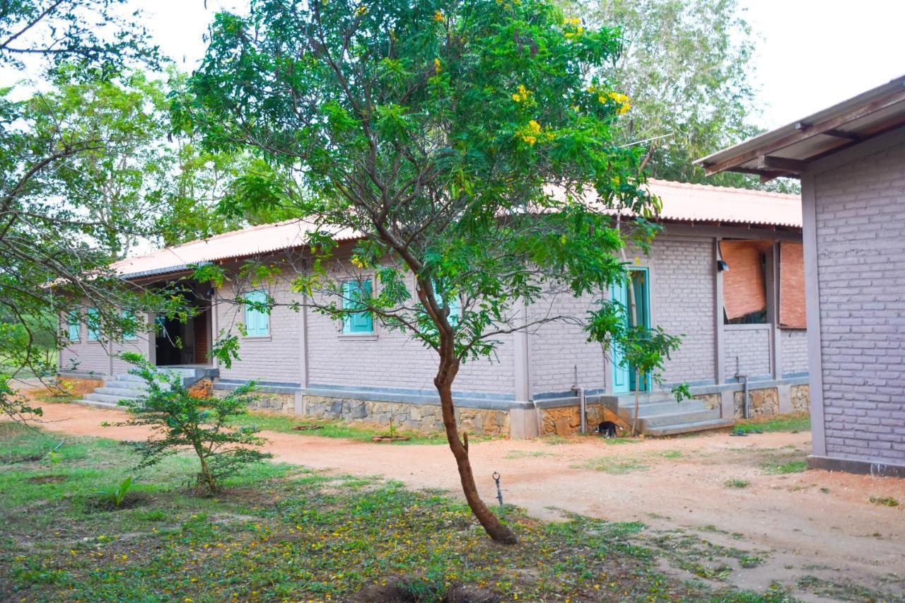 Hide Yala Bed & Breakfast Tissamaharama Exterior photo